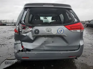 2011 Toyota Sienna XLE AAS с VIN 5TDYK3DC3BS049356, выставлен на аукционе Copart как лот 47971545 с пробегом 229 703 миль миль и Чистый • Clean title. История ставок и продаж доступна на DreamBid. Изображение 6.