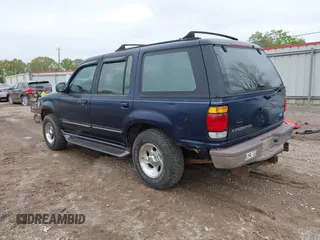 1995 Ford Explorer Eddie Bauer with VIN 1FMDU32X2SUB15613, listed as a IAAI auction lot 41863671 with 121,584 mi miles and . Bid and sale history available at DreamBid. Image 3.