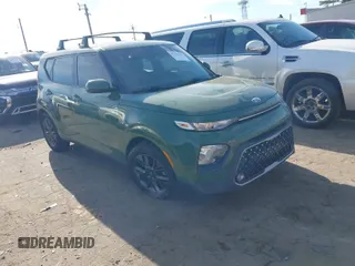2021 Kia Soul EX with VIN KNDJ33AU4M7127264, listed as a IAAI auction lot 41339243 with 102,279 mi miles. Bid and sale history available at carsss.com. Image 1.