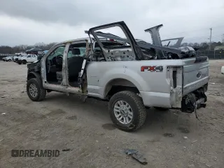 2018 Ford Super Duty F-250 SRW XL with VIN 1FT7W2B69JEC55051, listed as a Copart auction lot 44015115 with 73,111 mi miles and Salvage Title. Bid and sale history available at carsss.com. Image 2.
