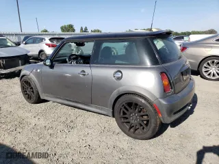 2004 MINI Cooper Hardtop S with VIN WMWRE33494TD88603, listed as a Copart auction lot 54374835 with 178,723 mi miles and Clean Title. Bid and sale history available at carsss.com. Image 2.