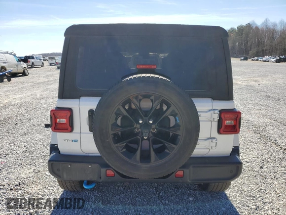 2022 Jeep Wrangler Unlimited Sahara with VIN 1C4JJXP60NW158556, listed as a Copart auction lot 46195725 with 30,773 mi miles and Salvage title. Bid and sale history available at DreamBid. Image 6.