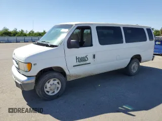 1998 Ford Econoline Wagon XL z VIN 1FBSS31LXWHA93170, wystawiony jako Copart lot #52535235 z przebiegiem 110 847 mil mil oraz Tytuł czysty. Historia ofert i sprzedaży dostępna na DreamBid. Obrazek 1.
