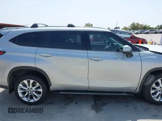 2021 Toyota Highlander Limited z VIN 5TDYZRAH1MS526643, wystawiony jako IAAI lot #41920215 z przebiegiem 34 730 mil mil oraz . Historia ofert i sprzedaży dostępna na DreamBid. Obrazek 14.