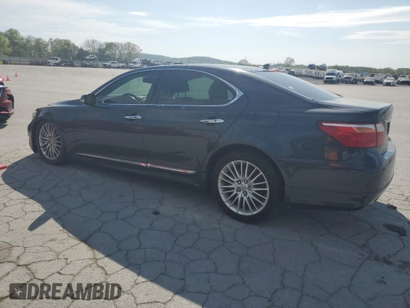 2011 Lexus LS 460 z VIN JTHBL5EF8B5103696, wystawiony jako Copart lot #53824455 z przebiegiem 118 705 mil mil oraz Szkoda całkowita • Salvage title. Historia ofert i sprzedaży dostępna na DreamBid. Obrazek 2.
