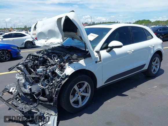 2018 Porsche Macan with VIN WP1AA2A55JLB07597, listed as a IAAI auction lot 42480683 with Not provided miles and . Bid and sale history available at DreamBid. Image 18.