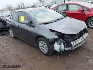 2019 Toyota Prius L Eco with VIN JTDKARFU5K3090428, listed as a IAAI auction lot 41919789 with 197,150 mi miles. Bid and sale history available at carsss.com. Image 1.