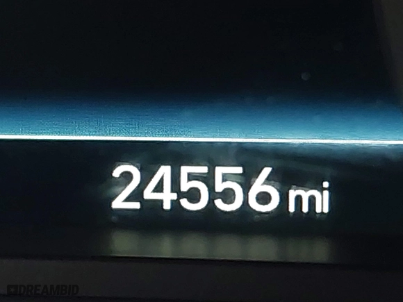 2020 Genesis G70 2.0T with VIN KMTG44LAXLU062079, listed as a IAAI auction lot 41913591 with 24,556 mi miles. Bid and sale history available at carsss.com. Image 15.