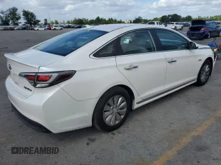 2016 Hyundai Sonata Hybrid SE with VIN KMHE24L1XGA016041, listed as a Copart auction lot 48023103 with 72,307 mi miles. Bid and sale history available at carsss.com. Image 3.