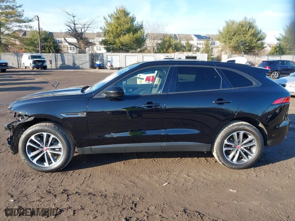 2018 Jaguar F-PACE 25t Premium with VIN SADCJ2FX1JA279629, listed as a IAAI auction lot 41195399 with 74,982 mi miles. Bid and sale history available at carsss.com. Image 15.