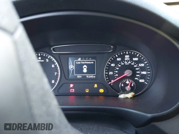 2018 Kia Sorento LX with VIN 5XYPG4A52JG354741, listed as a IAAI auction lot 41626561 with 91,242 mi miles and . Bid and sale history available at DreamBid. Image 16.