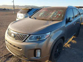 2014 Kia Sorento SX with VIN 5XYKW4A75EG457768, listed as a IAAI auction lot 41388412 with 129,691 mi miles. Bid and sale history available at carsss.com. Image 17.
