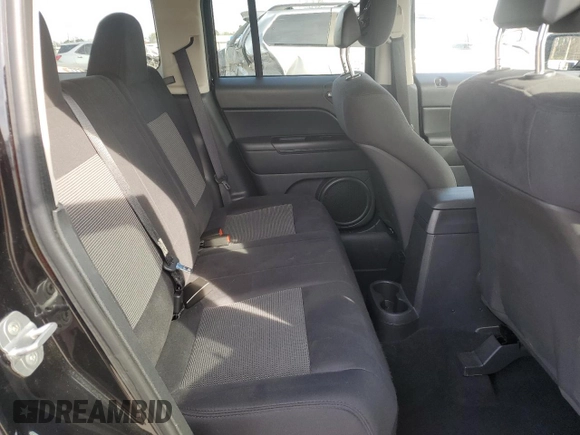 2011 Jeep Patriot Sport z VIN 1J4NT1GB3BD178338, wystawiony jako Copart lot #49590505 z przebiegiem 109 473 mil mil oraz Szkoda całkowita • Salvage title. Historia ofert i sprzedaży dostępna na DreamBid. Obrazek 11.