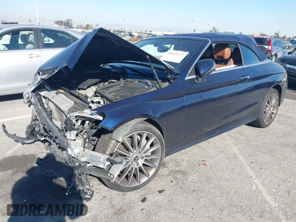 2018 Mercedes-Benz C 300 with VIN WDDWK4JB0JF755911, listed as a IAAI auction lot 40919727 with 54,376 mi miles and . Bid and sale history available at DreamBid. Image 2.