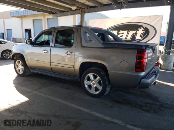 2008 Chevrolet Avalanche LTZ with VIN 3GNFK12368G120384, listed as a Copart auction lot 55660555 with 228,686 mi miles and Clean Title. Bid and sale history available at carsss.com. Image 2.