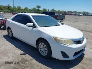 2012 Toyota Camry L with VIN 4T1BF1FK9CU516629, listed as a IAAI auction lot 42027532 with 381,614 mi miles. Bid and sale history available at carsss.com. Image 1.