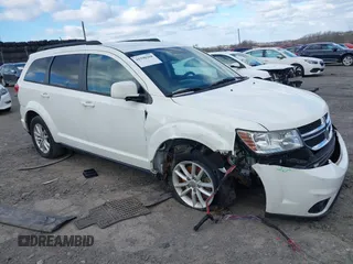 2017 Dodge Journey SXT z VIN 3C4PDCBGXHT572190, wystawiony jako IAAI lot #41590268 z przebiegiem Nie podano mil oraz . Historia ofert i sprzedaży dostępna na DreamBid. Obrazek 1.