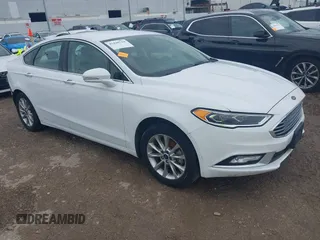 2017 Ford Fusion SE z VIN 3FA6P0HD1HR317400, wystawiony jako IAAI lot #42440744 z przebiegiem 141 929 mil mil oraz . Historia ofert i sprzedaży dostępna na DreamBid. Obrazek 1.