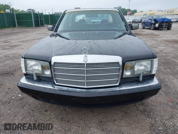 1990 Mercedes-Benz 560 with VIN WDBCA39E4LA534349, listed as a IAAI auction lot 42201056 with 211,470 mi miles and . Bid and sale history available at DreamBid. Image 6.