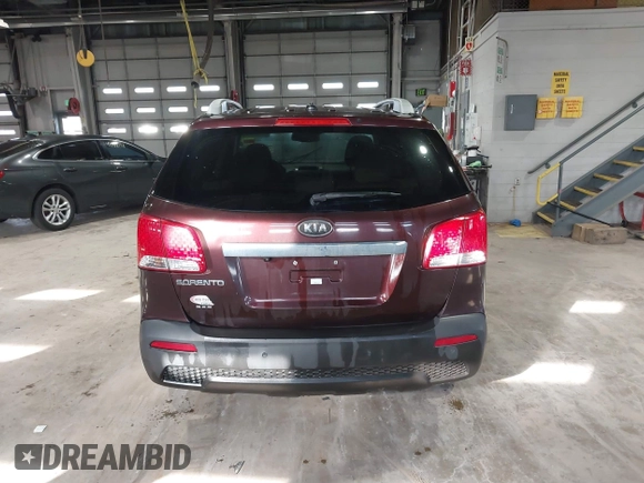 2012 Kia Sorento LX with VIN 5XYKTCA66CG264679, listed as a IAAI auction lot 41742682 with 161,781 mi miles. Bid and sale history available at carsss.com. Image 16.