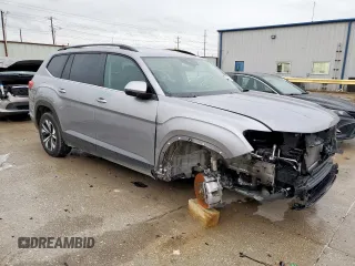 2024 Volkswagen Atlas SE z VIN 1V2DR2CA1RC527966, wystawiony jako Copart lot #55614245 z przebiegiem 38 734 mil mil oraz Szkoda całkowita • Salvage title. Historia ofert i sprzedaży dostępna na DreamBid. Obrazek 4.