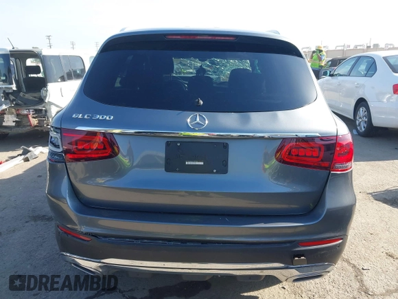 2020 Mercedes-Benz GLC 300 z VIN W1N0G8DB4LF802826, wystawiony jako IAAI lot #41831727 z przebiegiem 59 211 mil mil oraz . Historia ofert i sprzedaży dostępna na DreamBid. Obrazek 16.