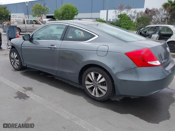 2011 Honda Accord Cpe EX-L with VIN 1HGCS1B81BA012799, listed as a IAAI auction lot 42082690 with 251,356 mi miles. Bid and sale history available at carsss.com. Image 3.