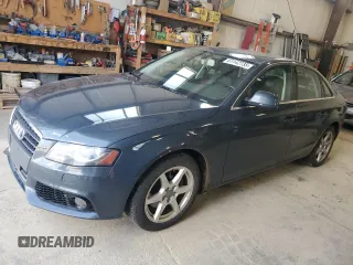 2009 Audi A4 z VIN WAULF68K99N051479, wystawiony jako Copart lot #61142735 z przebiegiem 218 814 mil mil oraz Szkoda całkowita • Salvage title. Historia ofert i sprzedaży dostępna na DreamBid. Obrazek 1.