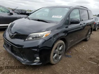 2019 Toyota Sienna SE z VIN 5TDXZ3DC1KS014970, wystawiony jako Copart lot #55751445 z przebiegiem 168 028 mil mil oraz Szkoda całkowita • Salvage title. Historia ofert i sprzedaży dostępna na DreamBid. Obrazek 1.