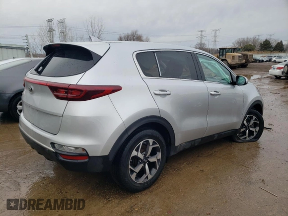 2020 Kia Sportage LX with VIN KNDPM3AC2L7806978, listed as a Copart auction lot 46620605 with 37,842 mi miles and Salvage Title. Bid and sale history available at carsss.com. Image 3.