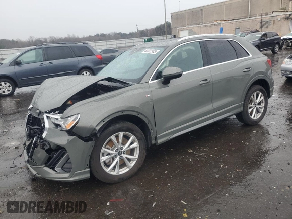 2023 Audi Q3 S line Premium z VIN WA1DECF33P1124378, wystawiony jako Copart lot #50222965 z przebiegiem 37 618 mil mil oraz Szkody całkowita. Historia ofert i sprzedaży dostępna na DreamBid. Obrazek 1.