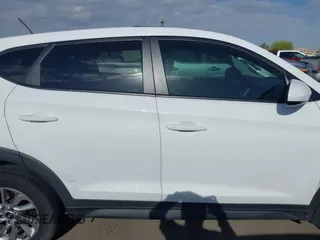 2016 Hyundai Tucson SE z VIN KM8J23A48GU212421, wystawiony jako IAAI lot #42072562 z przebiegiem 63 745 mil mil oraz . Historia ofert i sprzedaży dostępna na DreamBid. Obrazek 13.