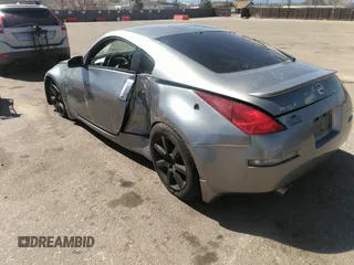 2005 Nissan 350Z Enthusiast with VIN JN1AZ34D95M607266, listed as a IAAI auction lot 41891596 with 202,560 mi miles. Bid and sale history available at carsss.com. Image 3.