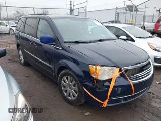 2013 Chrysler Town & Country Touring with VIN 2C4RC1BG9DR670205, listed as a IAAI auction lot 41683764 with 173,145 mi miles. Bid and sale history available at carsss.com. Image 1.
