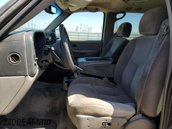 2004 Chevrolet Suburban LS z VIN 1GNEC16T34J317301, wystawiony jako Copart lot #57801655 z przebiegiem 269 929 mil mil oraz Czysty tytuł • Clean title. Historia ofert i sprzedaży dostępna na DreamBid. Obrazek 7.