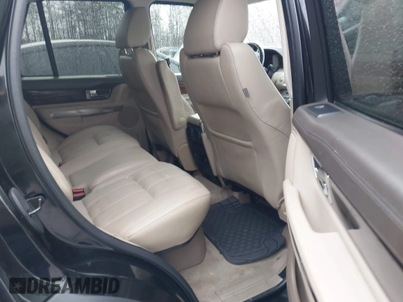 2011 Land Rover Range Rover Sport HSE LUX with VIN SALSK2D42BA294809, listed as a IAAI auction lot 41872656 with 220,795 mi miles. Bid and sale history available at carsss.com. Image 8.