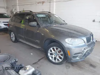 2012 BMW X5 35i z VIN 5UXZV4C5XCL751583, wystawiony jako IAAI lot #42091573 z przebiegiem Nie podano mil oraz . Historia ofert i sprzedaży dostępna na DreamBid. Obrazek 1.