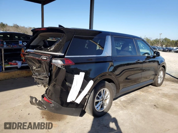 2024 Kia Carnival LX with VIN KNDNB4H39R6400199, listed as a Copart auction lot 46902355 with 28,397 mi miles and Salvage Title. Bid and sale history available at carsss.com. Image 3.