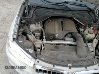 2017 BMW X5 xDrive35i с VIN 5UXKR0C39H0V80119, выставлен на аукционе Copart как лот 49932415 с пробегом 148 118 миль миль и Списание • Salvage title. История ставок и продаж доступна на DreamBid. Изображение 14.