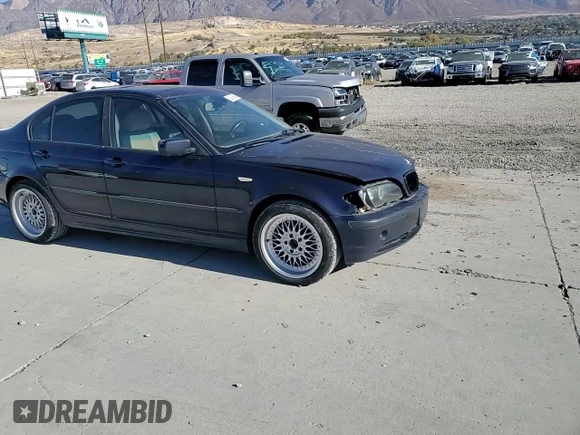 2005 BMW 3 Series 330xi with VIN WBAEW53475PN37055, listed as a Copart auction lot 80079454 with 178,136 mi miles and Salvage Title. Bid and sale history available at DreamBid. Image 11.