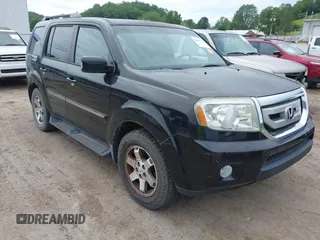 2010 Honda Pilot Touring z VIN 5FNYF4H98AB022133, wystawiony jako IAAI lot #42507738 z przebiegiem 237 976 mil mil oraz . Historia ofert i sprzedaży dostępna na DreamBid. Obrazek 1.