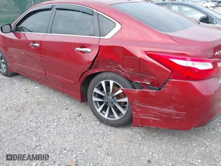 2016 Nissan Altima 2.5 SL with VIN 1N4AL3AP1GC241038, listed as a IAAI auction lot 41871788 with 114,417 mi miles. Bid and sale history available at carsss.com. Image 6.