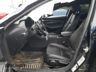 2020 Mazda Mazda3 Hatchback with VIN JM1BPALM0L1175162, listed as a Copart auction lot 84201744 with 61,905 mi miles and Salvage Title. Bid and sale history available at carsss.com. Image 7.
