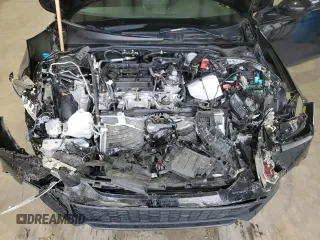 2025 Honda Civic Sport z VIN 2HGFE2F57SH522389, wystawiony jako Copart lot #46955815 z przebiegiem Nie podano mil oraz Szkoda całkowita • Salvage title. Historia ofert i sprzedaży dostępna na DreamBid. Obrazek 12.