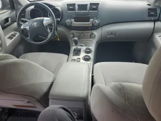 2011 Toyota Highlander with VIN 5TDZA3EH1BS010198, listed as a Copart auction lot 50082215 with 92,091 mi miles and Salvage Title. Bid and sale history available at carsss.com. Image 8.
