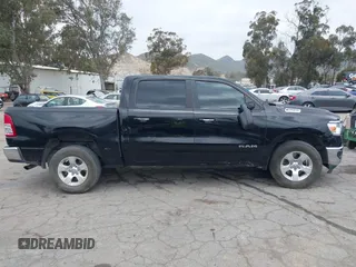 2020 Ram 1500 Big Horn z VIN 1C6RRFFGXLN109231, wystawiony jako IAAI lot #41881564 z przebiegiem 93 879 mil mil oraz . Historia ofert i sprzedaży dostępna na DreamBid. Obrazek 14.