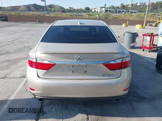 2015 Lexus ES 330 with VIN JTHBK1GGXF2172642, listed as a IAAI auction lot 42433367 with 77,749 mi miles and . Bid and sale history available at DreamBid. Image 17.