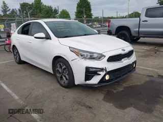 2019 Kia Forte LXS z VIN 3KPF24AD9KE012901, wystawiony jako IAAI lot #42376006 z przebiegiem 20 460 mil mil oraz . Historia ofert i sprzedaży dostępna na DreamBid. Obrazek 1.