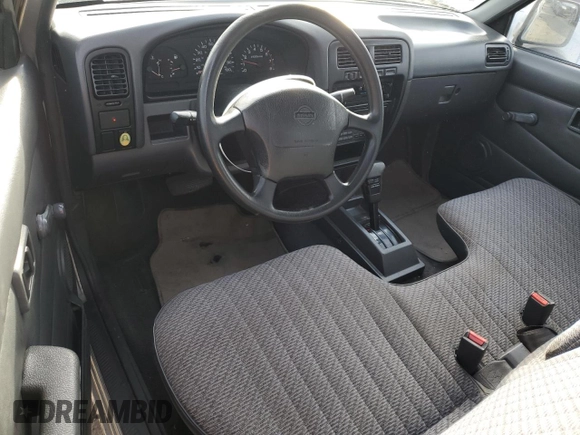 1996 Nissan Frontier XE z VIN 1N6SD11S1TC389671, wystawiony jako Copart lot #44762335 z przebiegiem 207 938 mil mil oraz Szkoda całkowita • Salvage title. Historia ofert i sprzedaży dostępna na DreamBid. Obrazek 8.