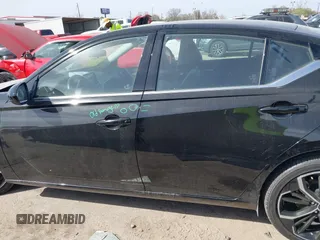 2023 Nissan Altima SR z VIN 1N4BL4CV6PN384206, wystawiony jako IAAI lot #41753570 z przebiegiem 32 594 mil mil oraz . Historia ofert i sprzedaży dostępna na DreamBid. Obrazek 15.